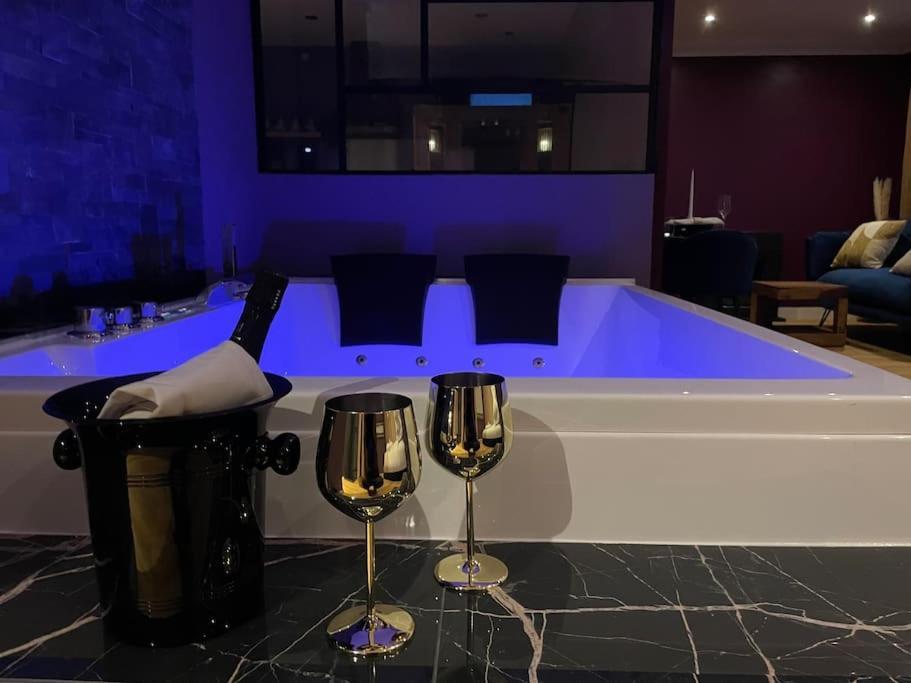 Le Cocon Des Granges - Suite Sauna Jaccuzi Spa Bonnieres-sur-Seine ภายนอก รูปภาพ